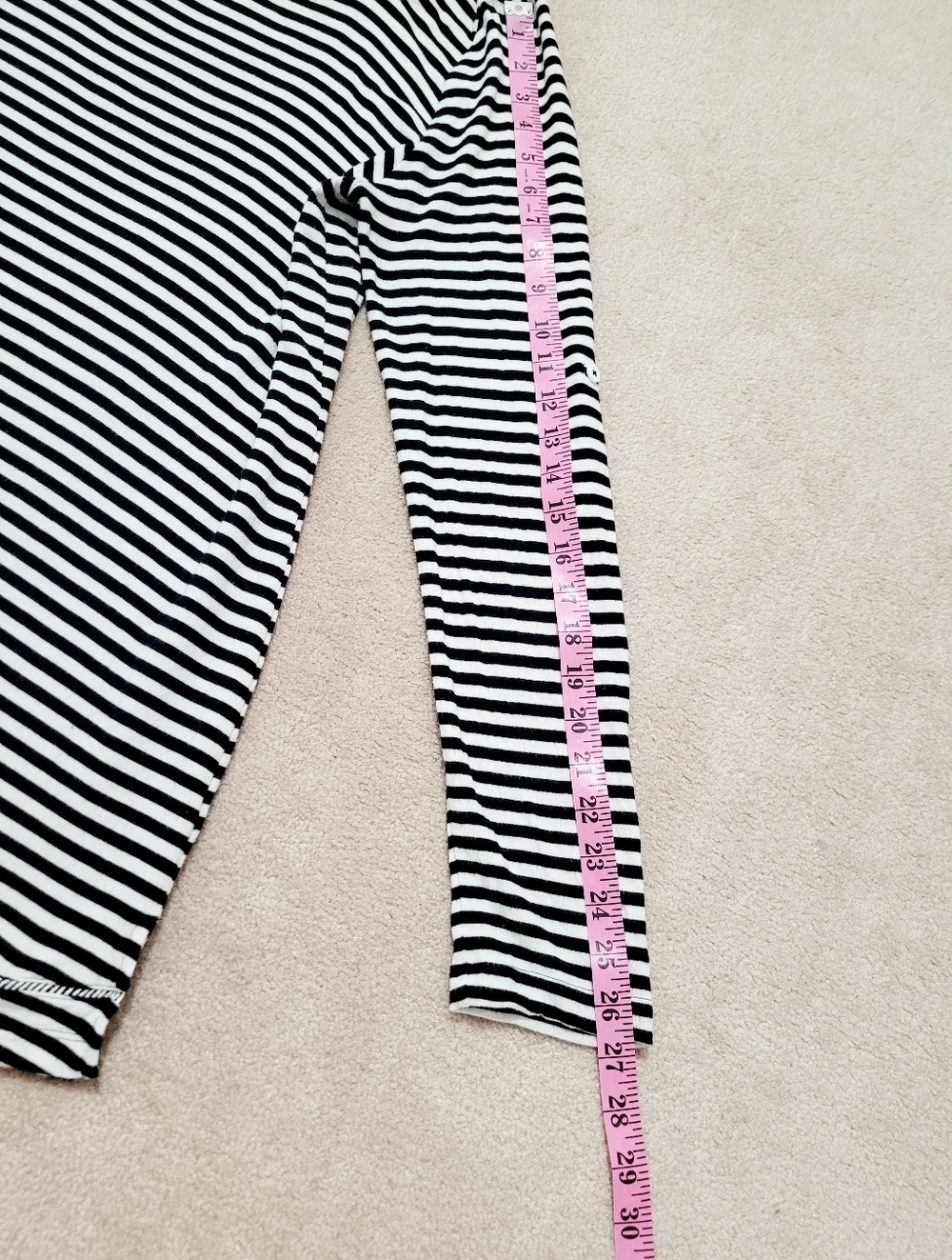 Soma Black White Striped Hoodie Tunic Top Women’s Medium Long Sleeve Casual Soft - Picture 8 of 10